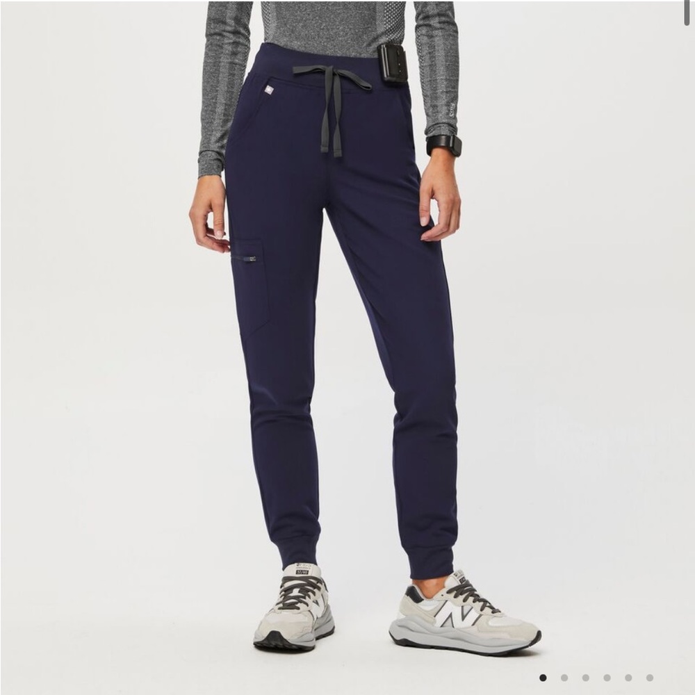 Figs High Waisted Zamora Jogger Scrub Pants - Navy